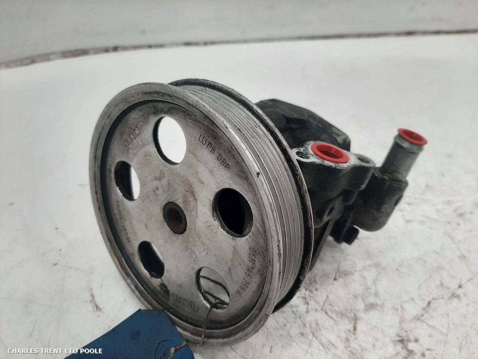 2010 - AUDI - A4 - STEERING PUMP